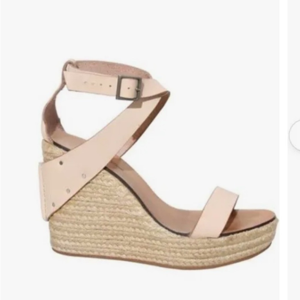 Elegant Beige Wedge Sandals